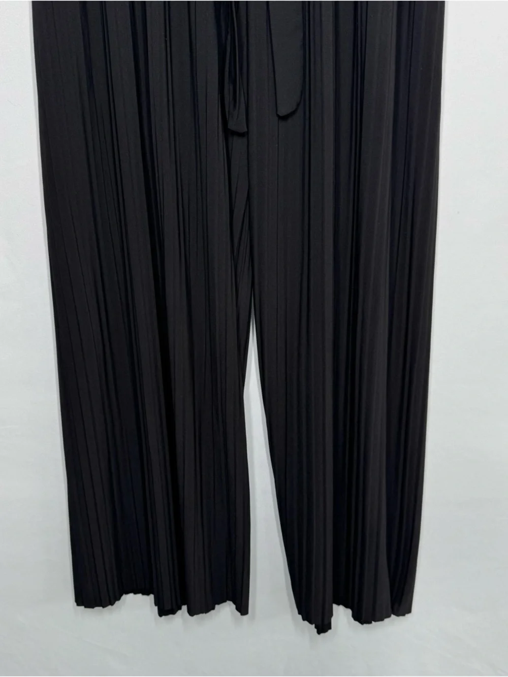 ❤️3/$30 Jon & Anna Contemporary Black Pleated Wide-Leg Pants with Waist Tie - M